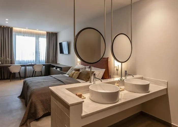 Celestial Suites At Praxitelous
